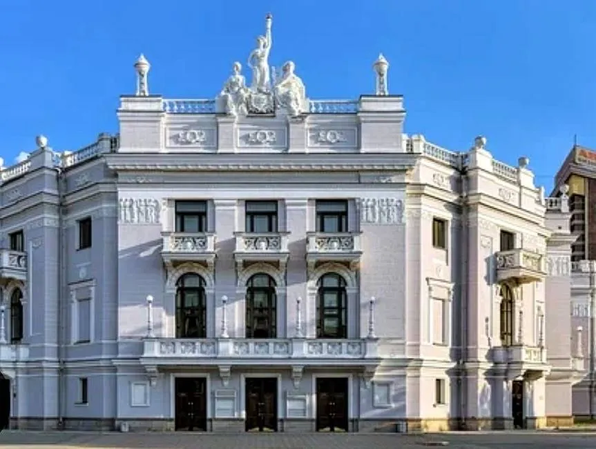 Ротонада оперного театра