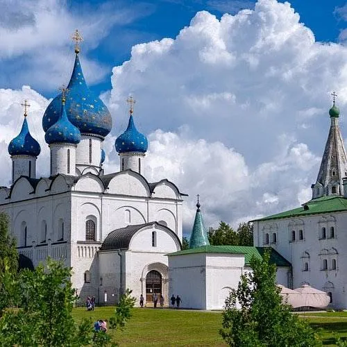 Обзорная экскурсия по Суздалю