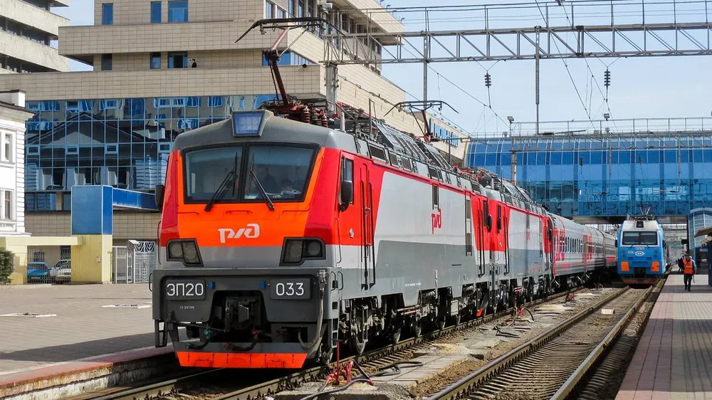 Поездка в Ростов-на-Дону на поезде предлагает большой выбор комфортных рейсов, включая фирменный «Тихий Дон» и южные поезда. Фото: ЛИБ1995, commons.wikimedia.org